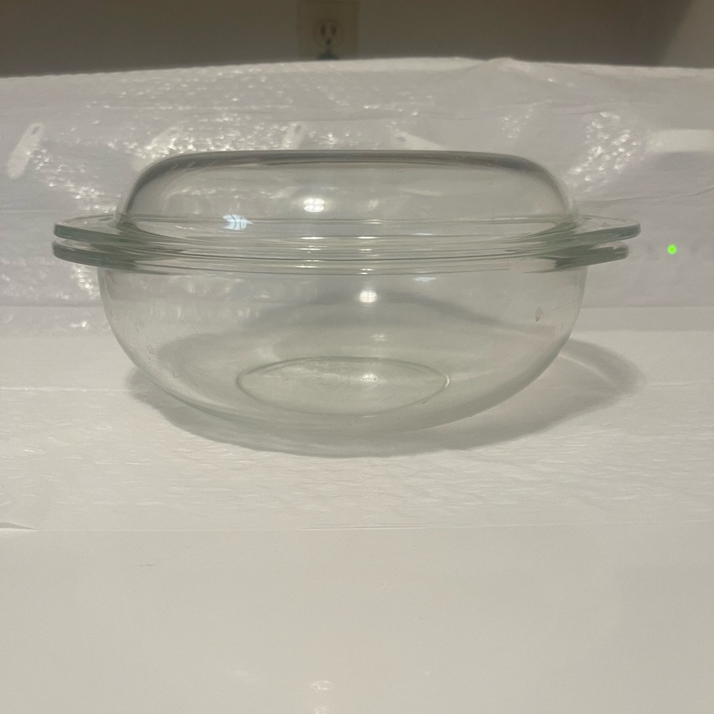 Pyrex Gray Cookware Essential for Modern Kitchens